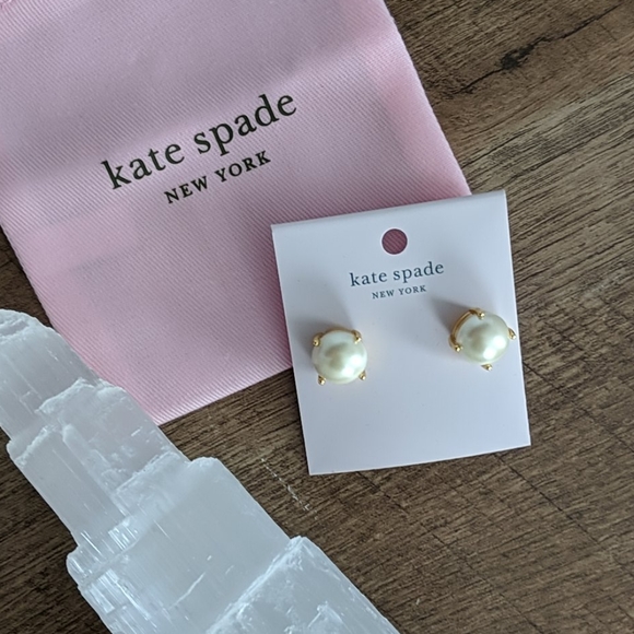 Kate Spade pearl gumdrop earring studs NEW - Picture 2 of 5